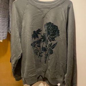 NWT American Eagle Crewneck